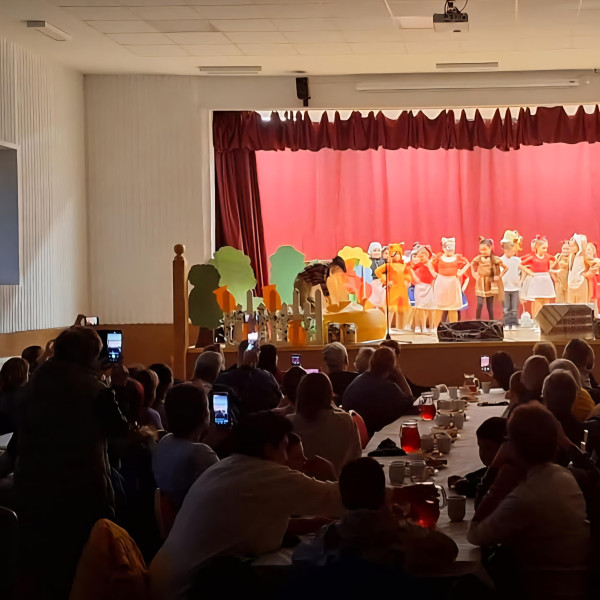 Besiedka si starými rodičmi 