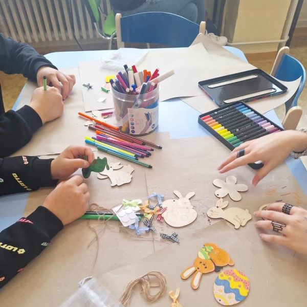 Tvorivé veľkonočné dielne v Našej škole.