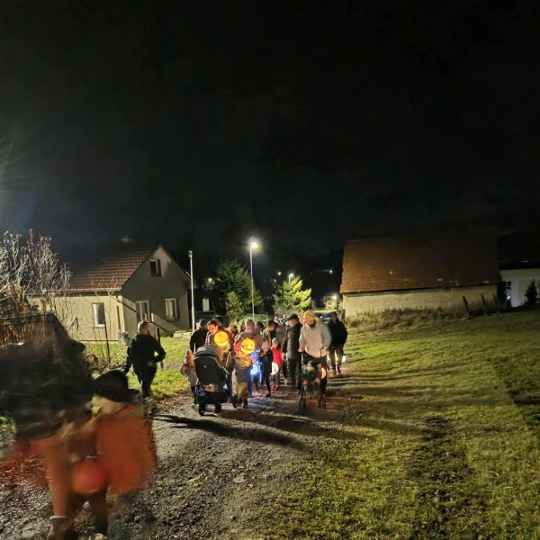 LAMPIÓNOVÝ SPRIEVOD 