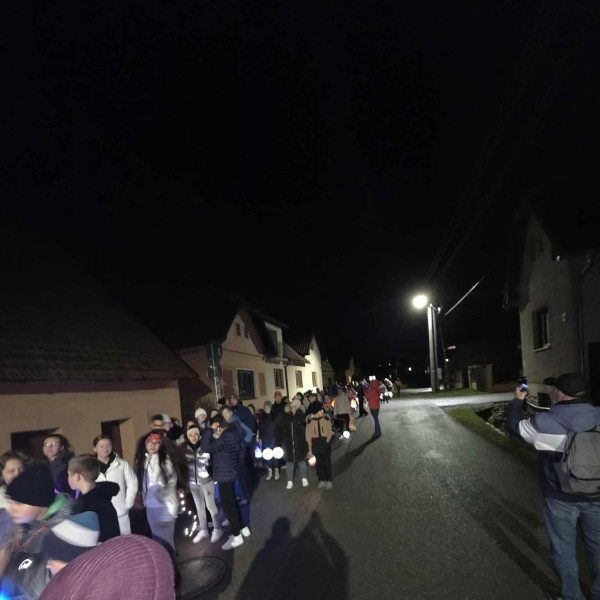 LAMPIÓNOVÝ SPRIEVOD 