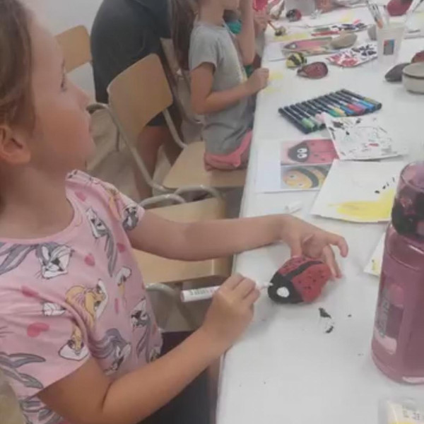 Tvorivé dielne - maľované kamienky